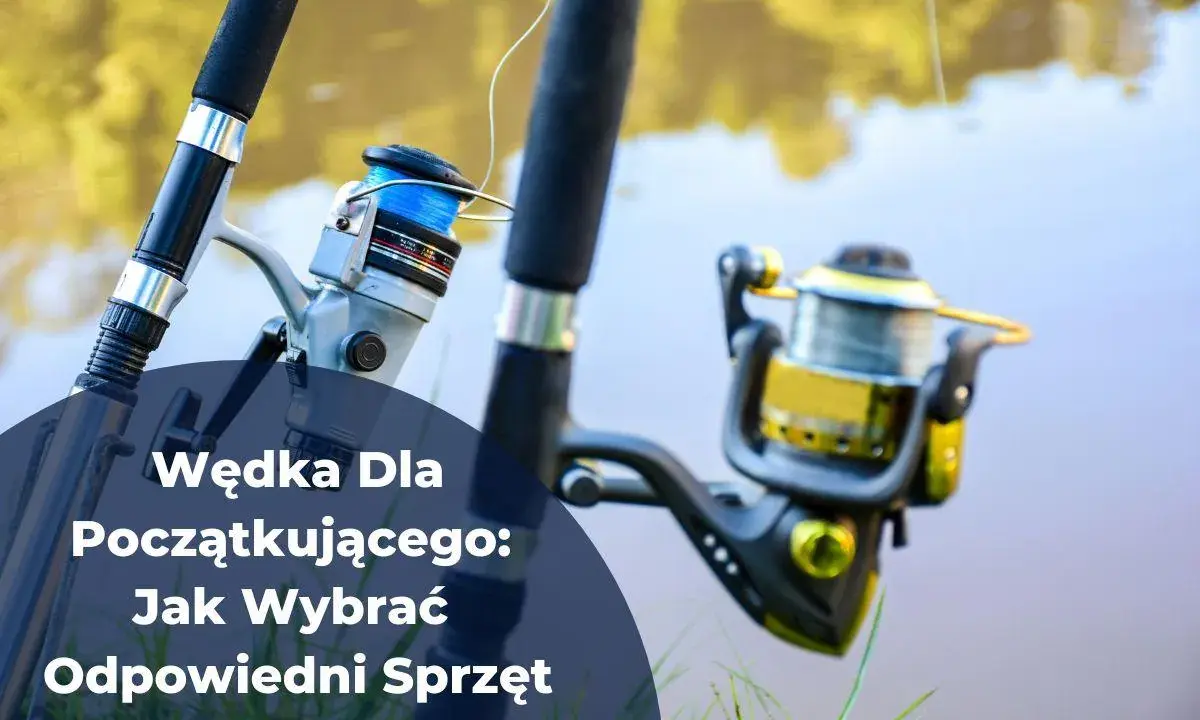 Dwie wędki z kołowrotkami na tle wody i zieleni.