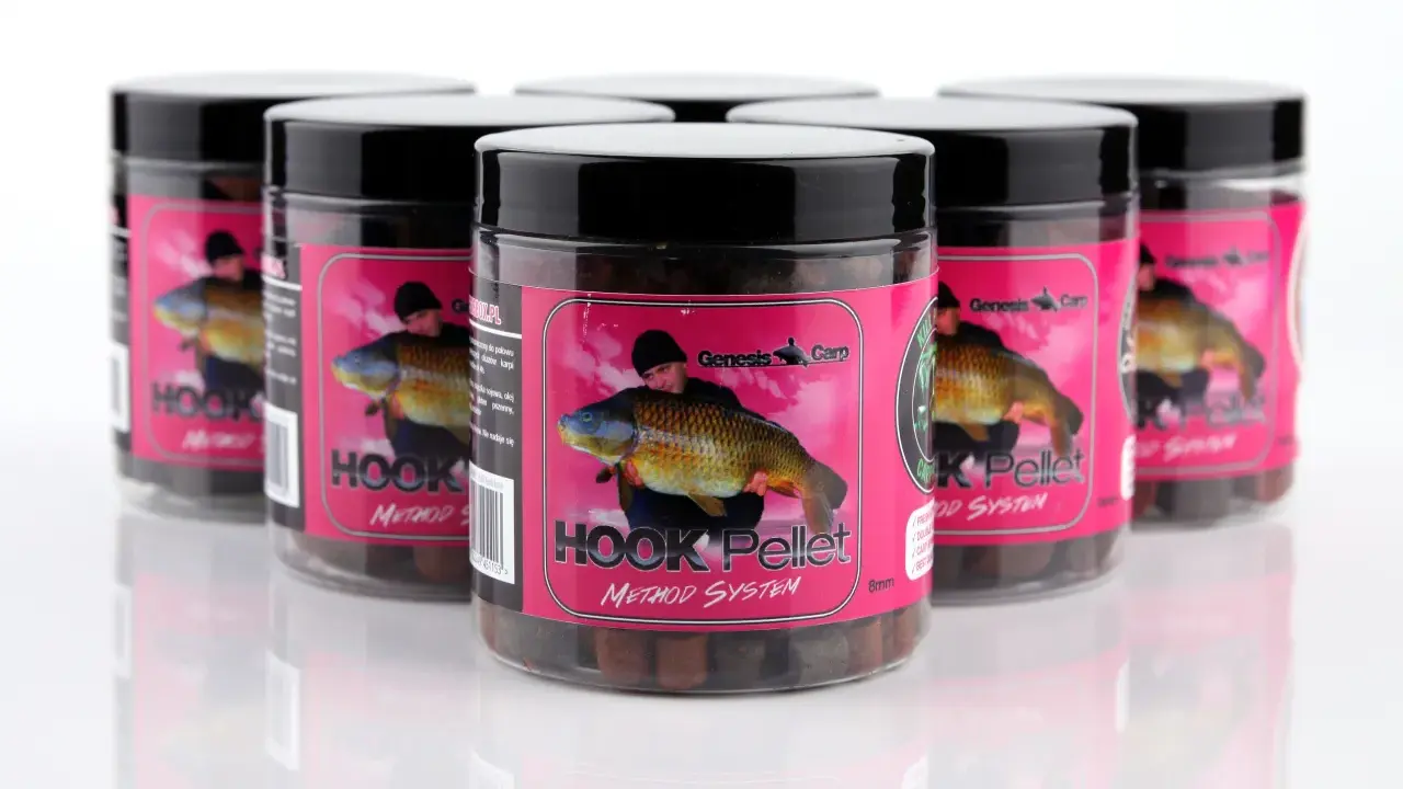 Słoiki z przynętą HOOK Pellet Method System, idealne na karpie.
