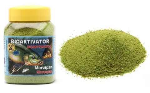 Zielony proszek o zapachu marcepanu, który przyciąga ryby. Bioaktywator dla wędkarzy.