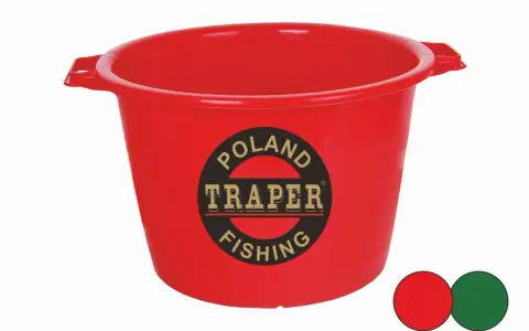 Czerwony pojemnik na zanętę z logo "TRAPER FISHING POLAND". Idealny do przechowywania przynęt wędkarskich.
