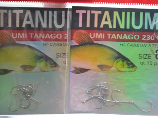 Dwa opakowania haczyków wędkarskich Titanium Umi Tanago 230N, rozmiar 8, po 10 sztuk. Idealny haczyk na lina.