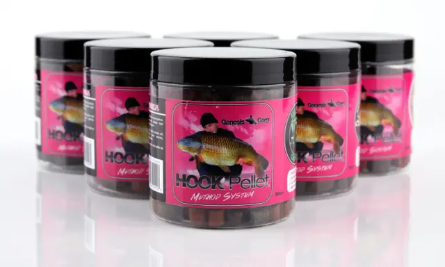 Słoiki z przynętą HOOK Pellet Method System, idealne na karpie.
